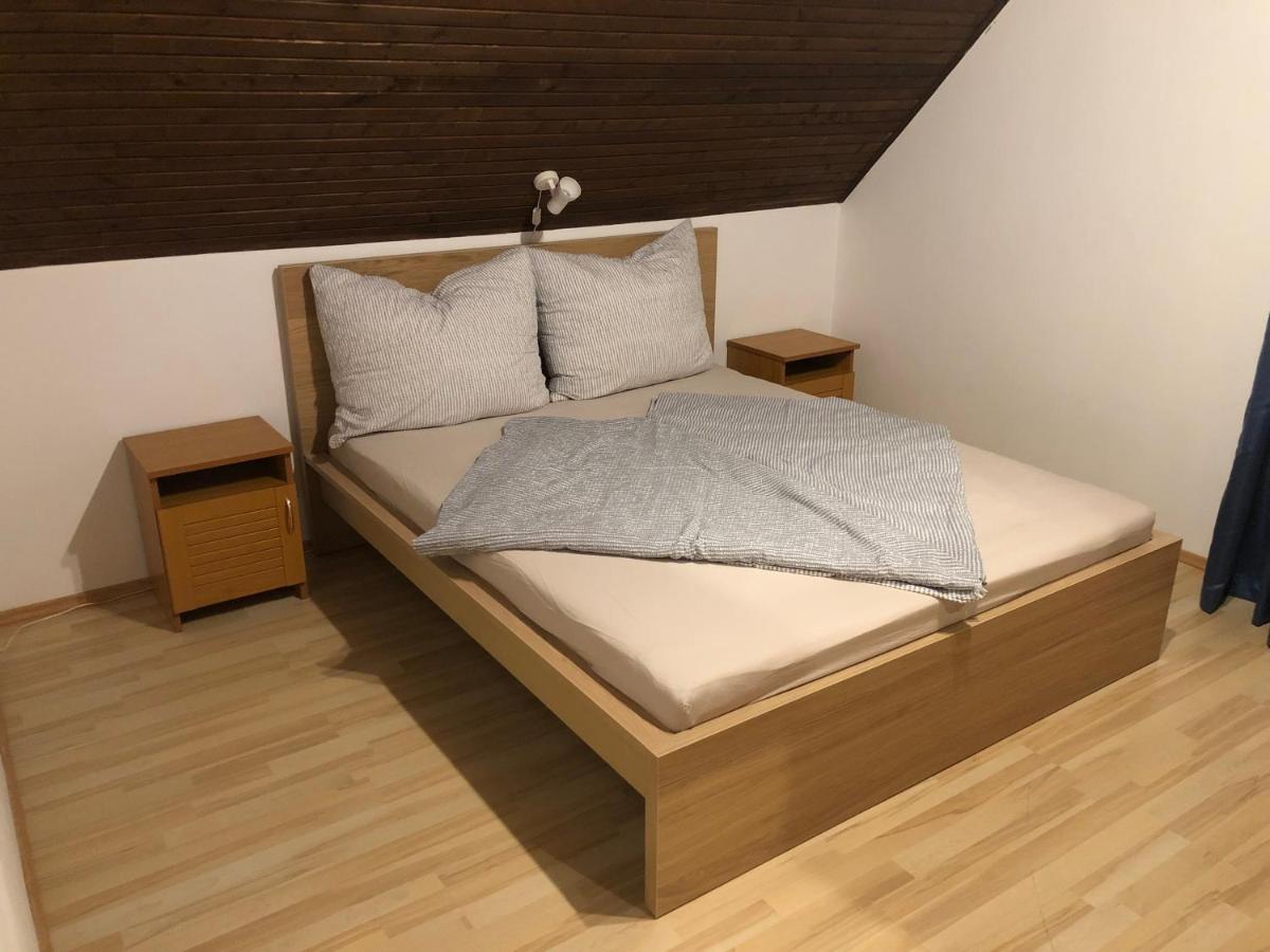 Valentin Vendeghaz Hotell Balatonlelle Exteriör bild