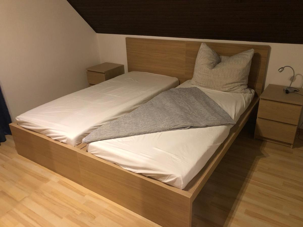 Valentin Vendeghaz Hotell Balatonlelle Exteriör bild