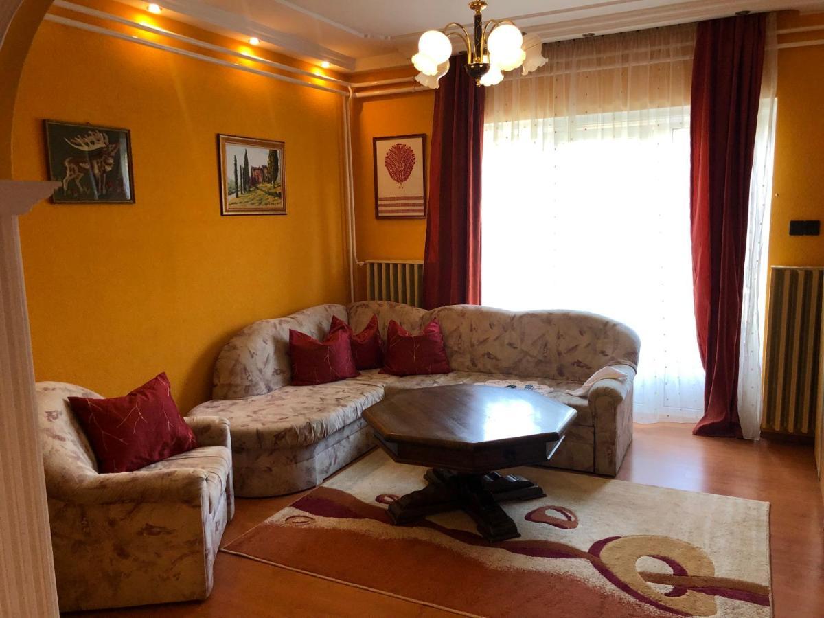 Valentin Vendeghaz Hotell Balatonlelle Exteriör bild
