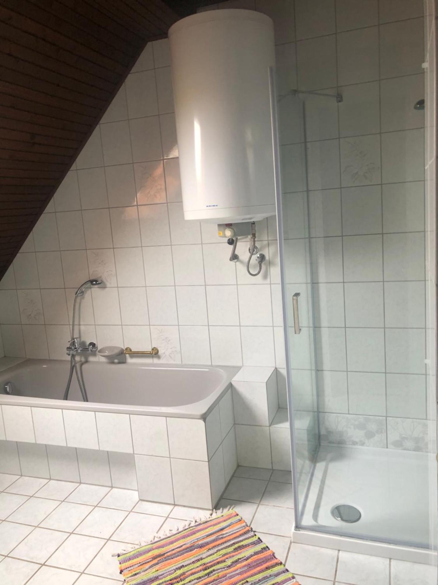 Valentin Vendeghaz Hotell Balatonlelle Exteriör bild