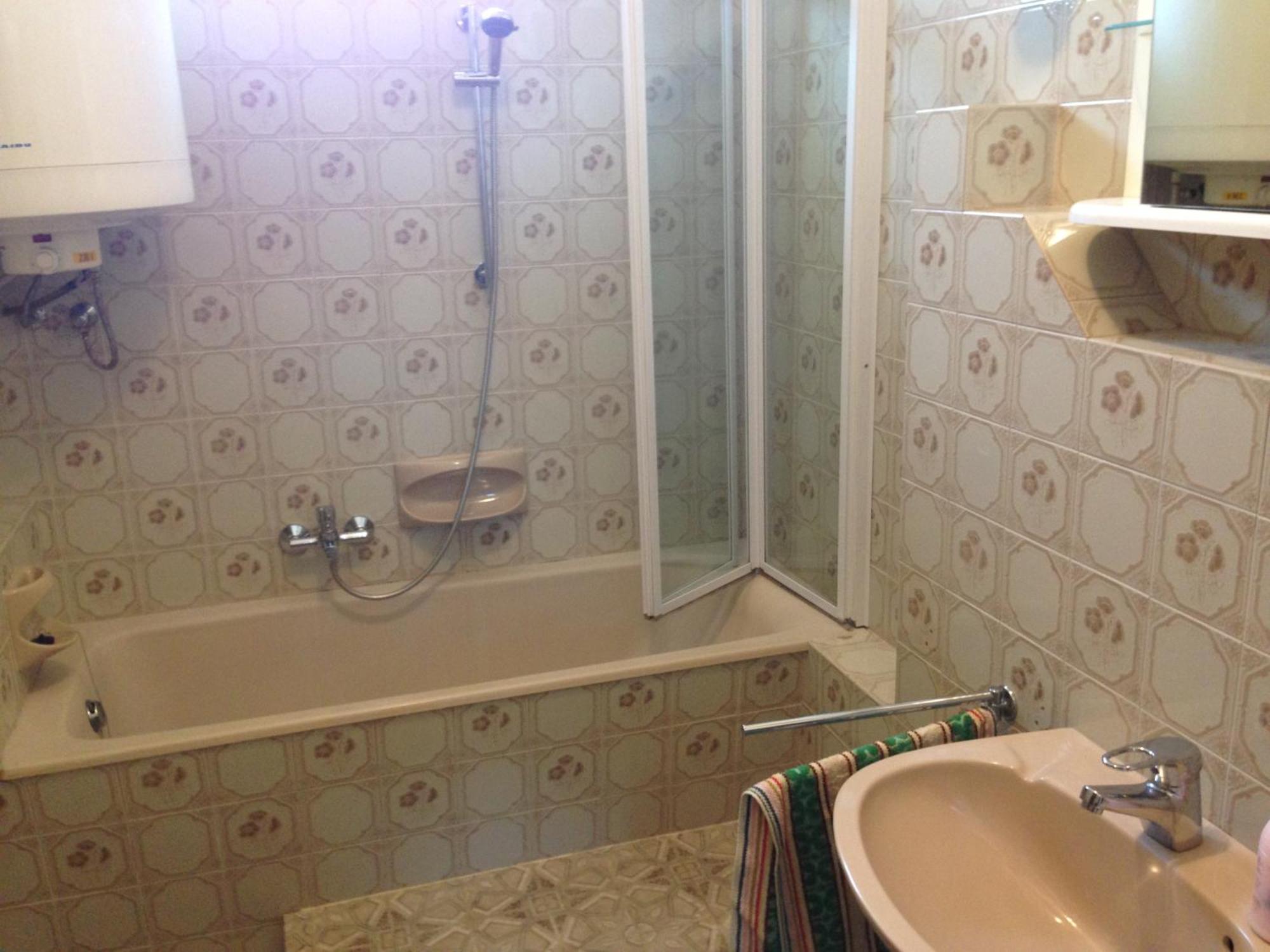 Valentin Vendeghaz Hotell Balatonlelle Rum bild