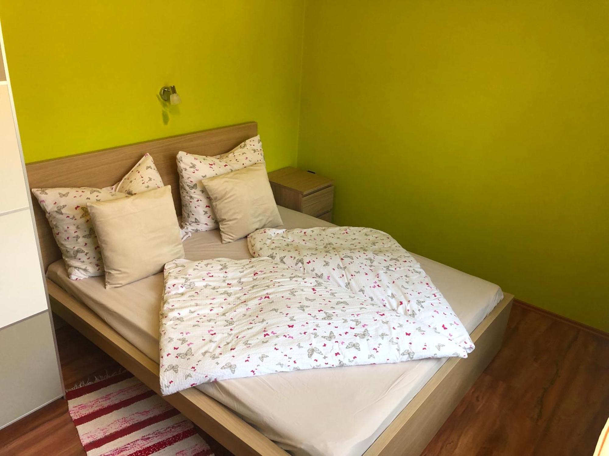 Valentin Vendeghaz Hotell Balatonlelle Exteriör bild